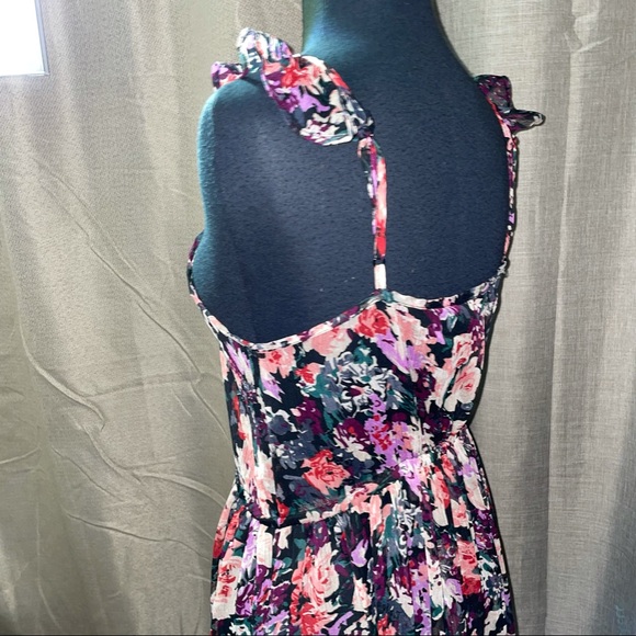 Forever 21 Floral Dress - Picture 10 of 10